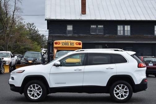 Bright White Clear Coat 2014 Jeep Cherokee Latitude