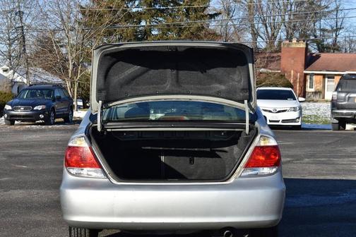 2006 Toyota Camry LE