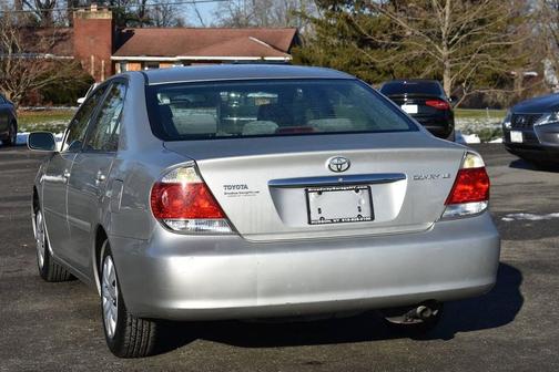2006 Toyota Camry LE