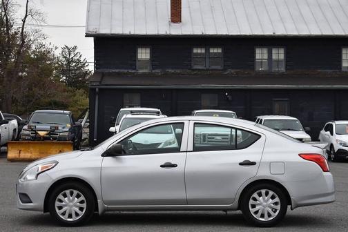 2015 Nissan Versa 1.6 S+