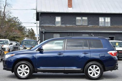 2013 Toyota Highlander SE
