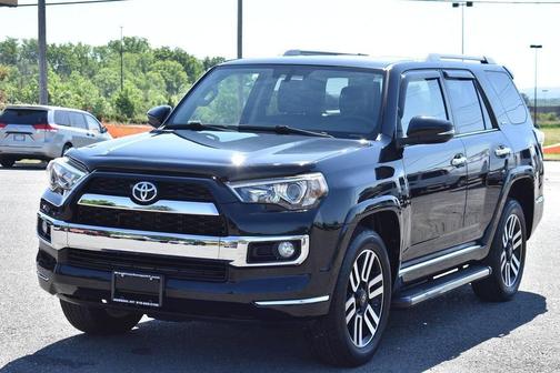 Midnight Black Metallic 2018 Toyota 4Runner Limited