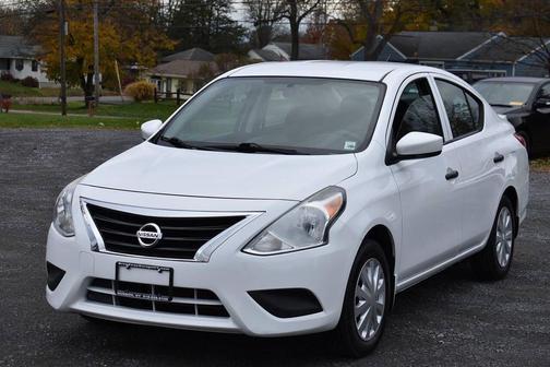 2016 Nissan Versa 1.6 S+