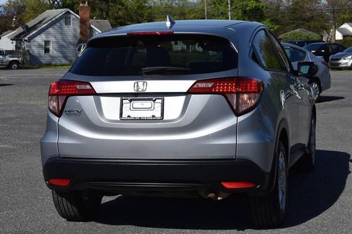 Lunar Silver Metallic 2017 Honda HR-V EX