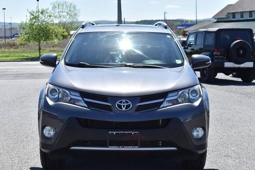 Magnetic Gray Metallic 2014 Toyota RAV4 XLE
