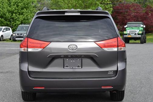 Predawn Gray Mica 2014 Toyota Sienna XLE