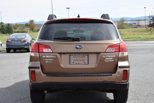 2012 Subaru Outback 2.5i Limited