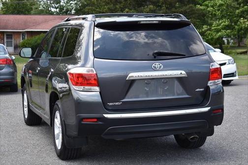2012 Toyota Highlander SE
