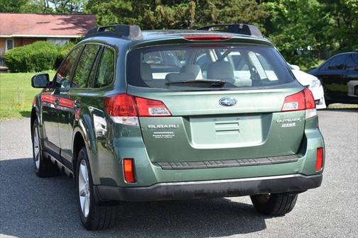 2014 Subaru Outback 2.5i