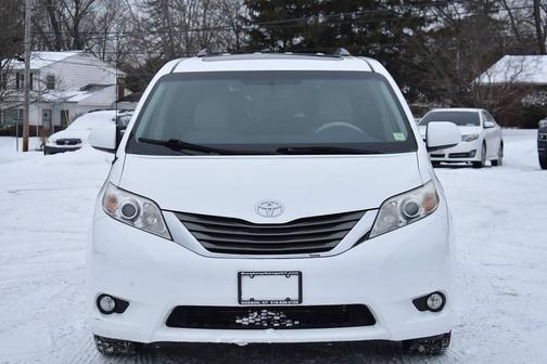 2014 Toyota Sienna XLE