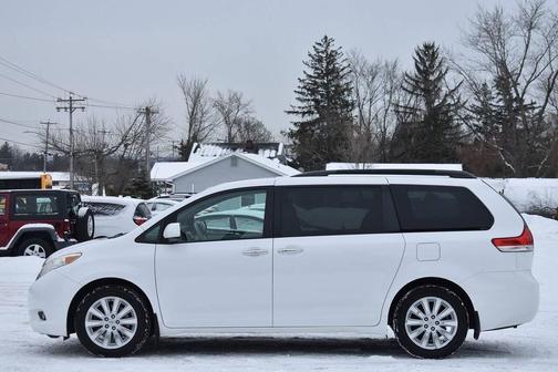 2014 Toyota Sienna XLE