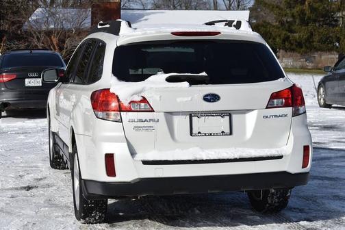 2013 Subaru Outback 2.5i Premium
