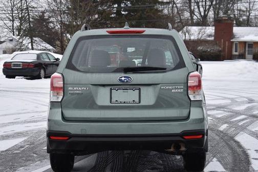 2017 Subaru Forester 2.5i