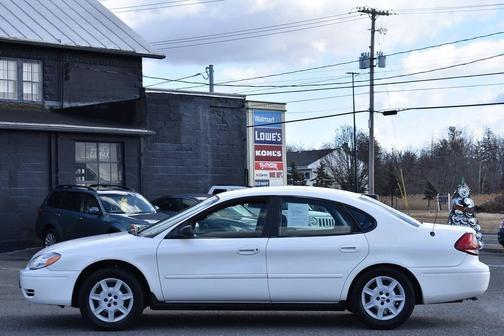 2007 Ford Taurus SE Fleet 4dr Sedan
