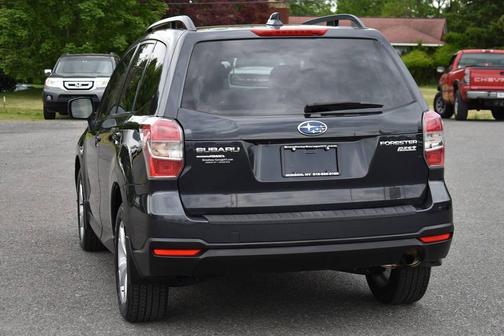 Dark Gray Metallic 2016 Subaru Forester 2.5i Premium