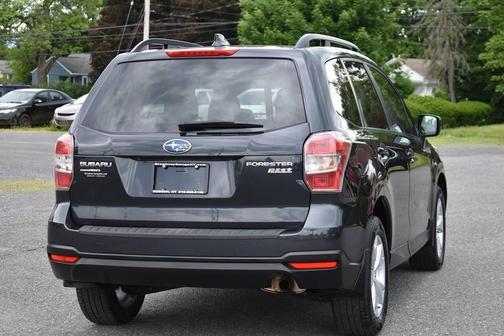 Dark Gray Metallic 2016 Subaru Forester 2.5i Premium