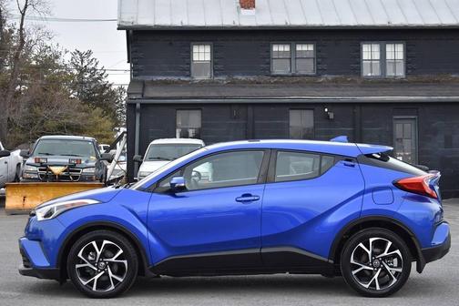 2018 Toyota C-HR XLE 4dr Crossover