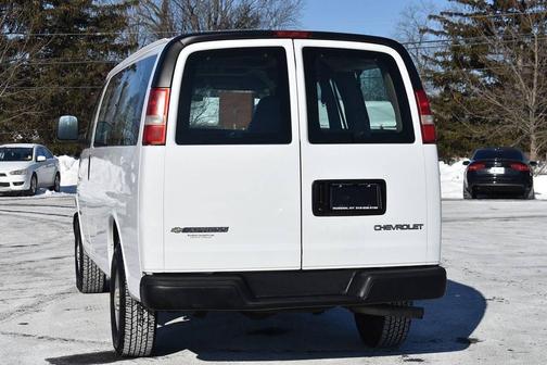 2005 Chevrolet Express 3500 Base