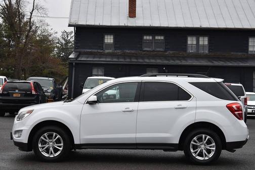 Summit White 2017 Chevrolet Equinox 1LT