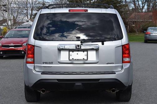 Alabaster Silver Metallic 2014 Honda Pilot EX-L