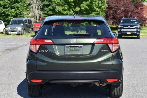 Misty Green Pearl 2018 Honda HR-V LX