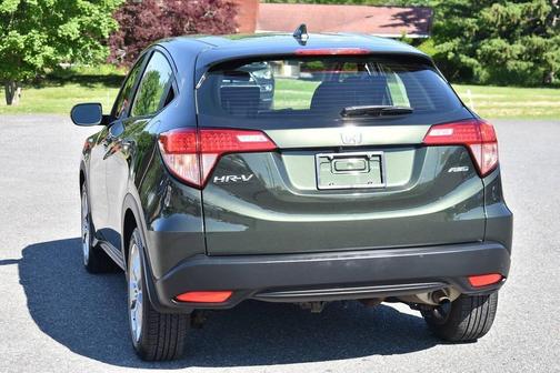 Misty Green Pearl 2018 Honda HR-V LX