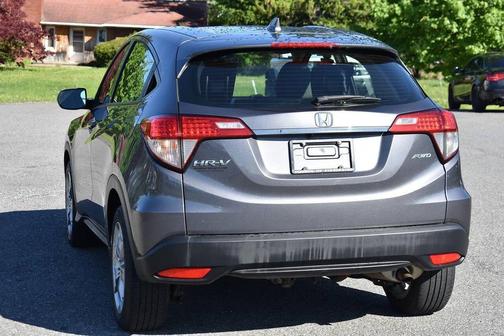 Modern Steel Metallic 2019 Honda HR-V LX