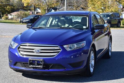 2015 Ford Taurus SE 4dr Sedan