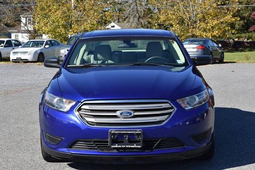 2015 Ford Taurus SE 4dr Sedan