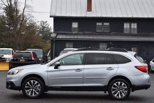 Ice Silver Metallic 2016 Subaru Outback 2.5i Limited