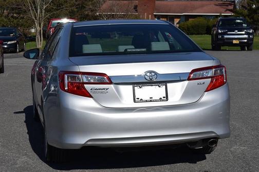Classic Silver Metallic 2013 Toyota Camry XLE