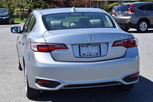 Lunar Silver Metallic 2017 Acura ILX 2.4L