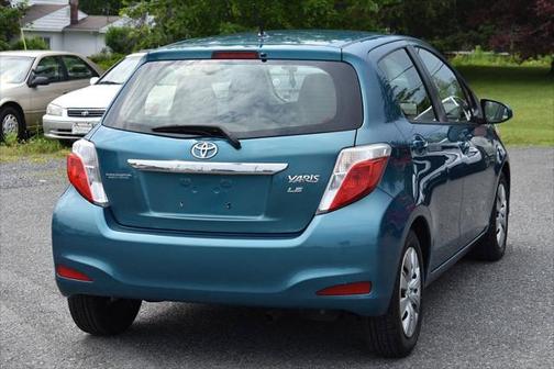 2012 Toyota Yaris LE
