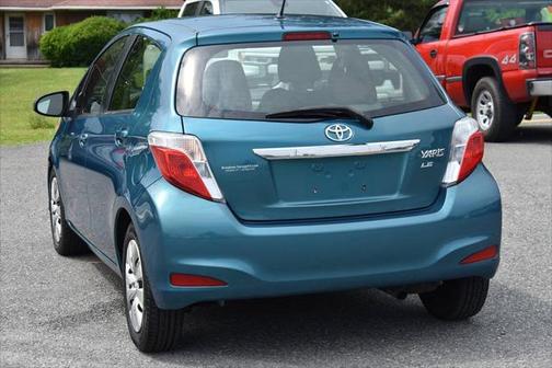 2012 Toyota Yaris LE