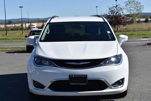 2018 Chrysler Pacifica Touring-L
