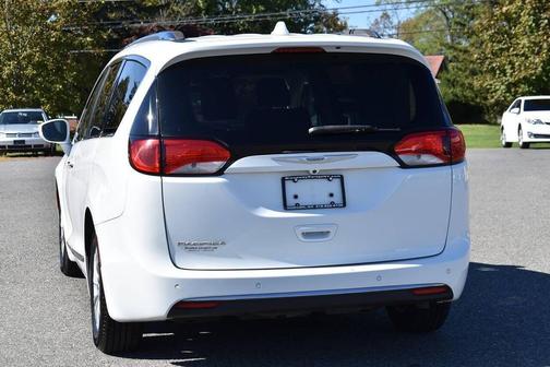 2018 Chrysler Pacifica Touring-L