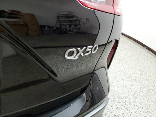 2023 INFINITI QX50 LUXE