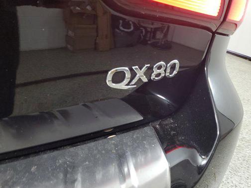 2018 INFINITI QX80 Base