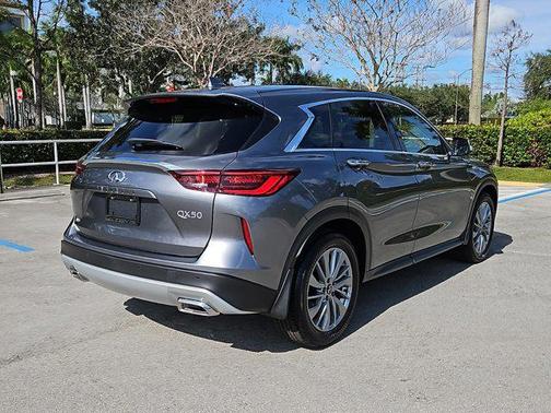 2025 INFINITI QX50 Pure AWD