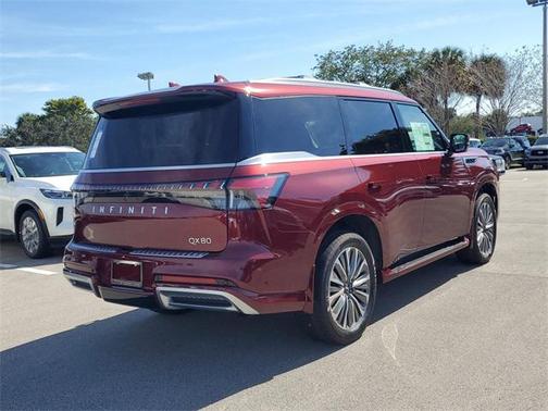 2025 INFINITI QX80 Luxe