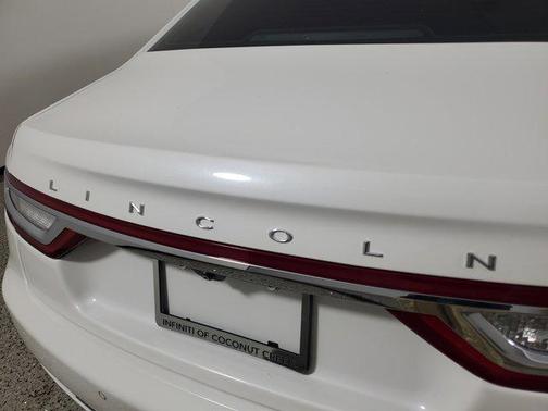 2020 Lincoln Continental Standard