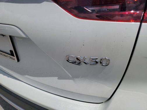 2025 INFINITI QX50 Luxe AWD