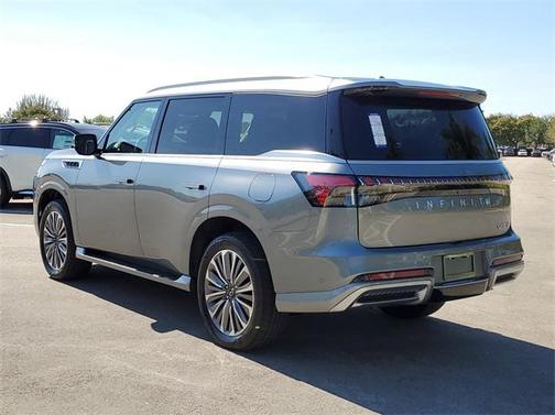 2025 INFINITI QX80 SENSORY AWD