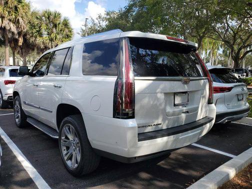 2019 Cadillac Escalade Luxury