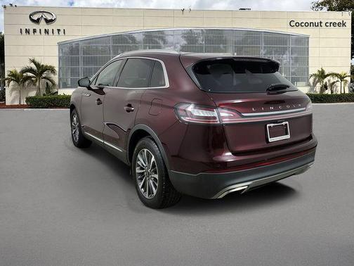 Burgundy 2023 Lincoln Nautilus Standard