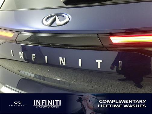 2022 INFINITI QX60 Luxe