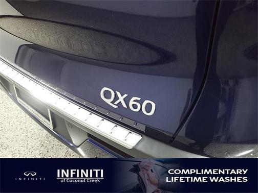 2022 INFINITI QX60 Luxe