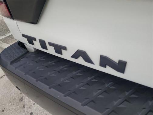 2022 Nissan Titan PRO-4X