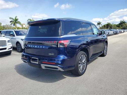 2025 INFINITI QX80 Luxe