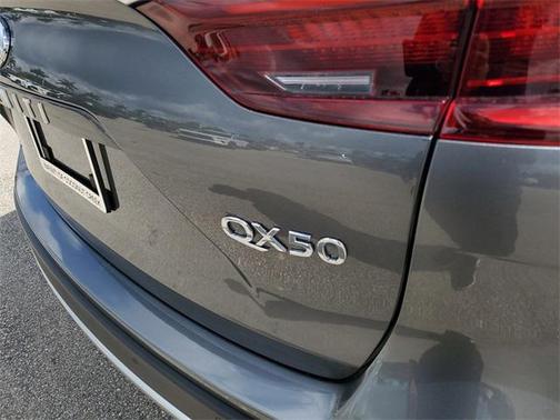 2025 INFINITI QX50 Luxe AWD